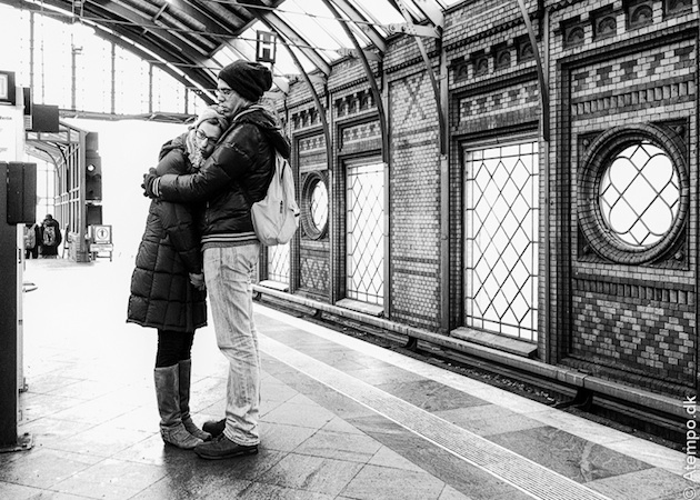 Download Breakup Love Couple Sad Pic Background