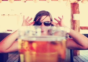 woman, beer, fun, date, bar